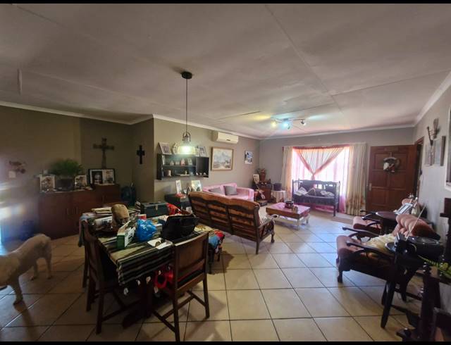 3 BEDROOM FREESTANDING FOR SALE IN DIBENG
